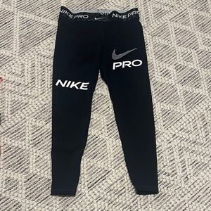 Nike Women’s Black Pro Leggings